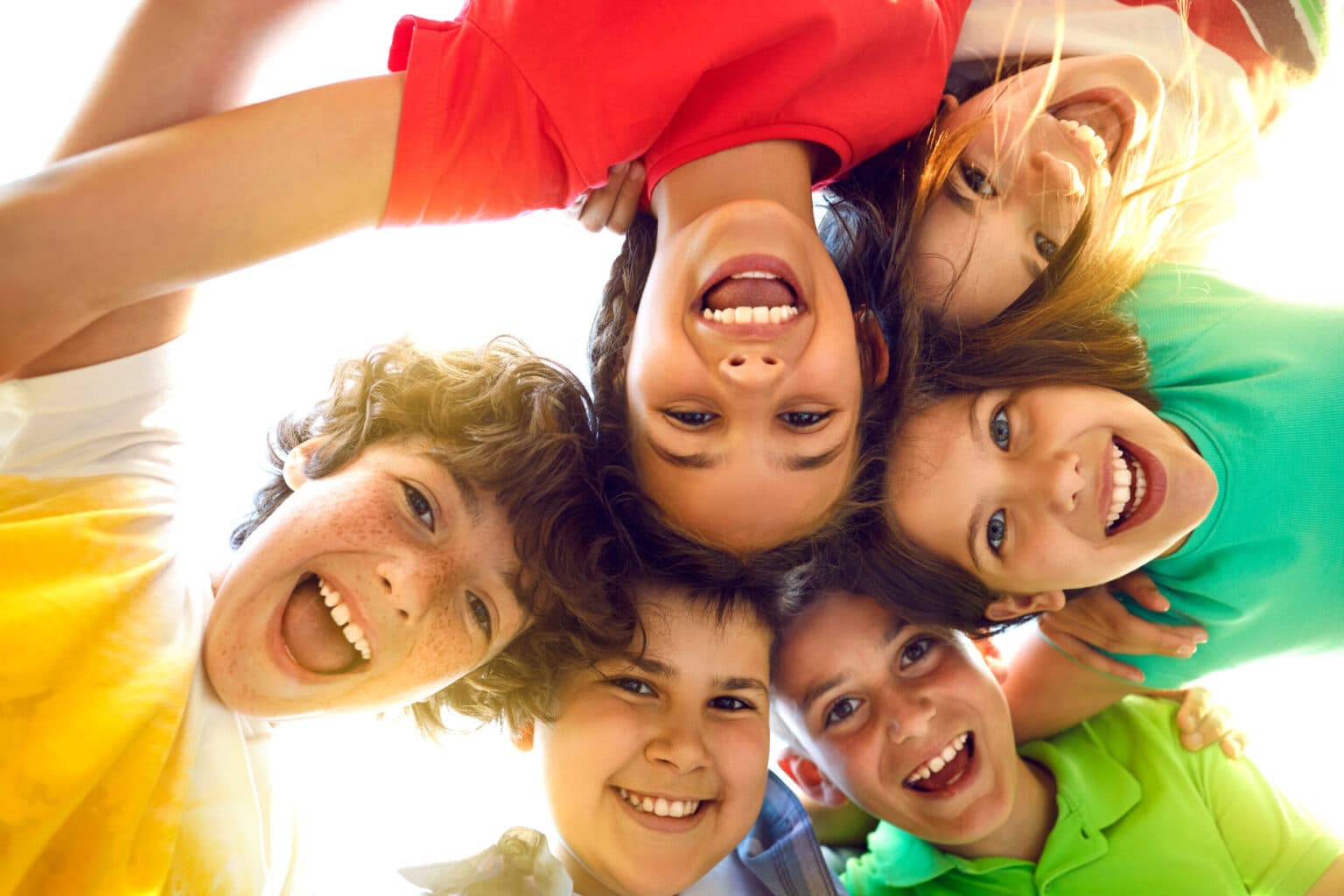Kinder und Jugendliche in einem JuWel-Projekt